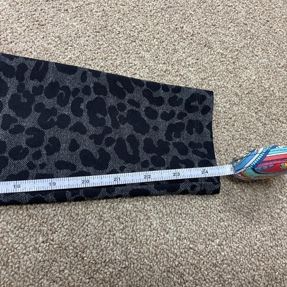 LOFT: Seamed Ponte Gray Leopard Leggings, Size S PETITE - Picture 7 of 8